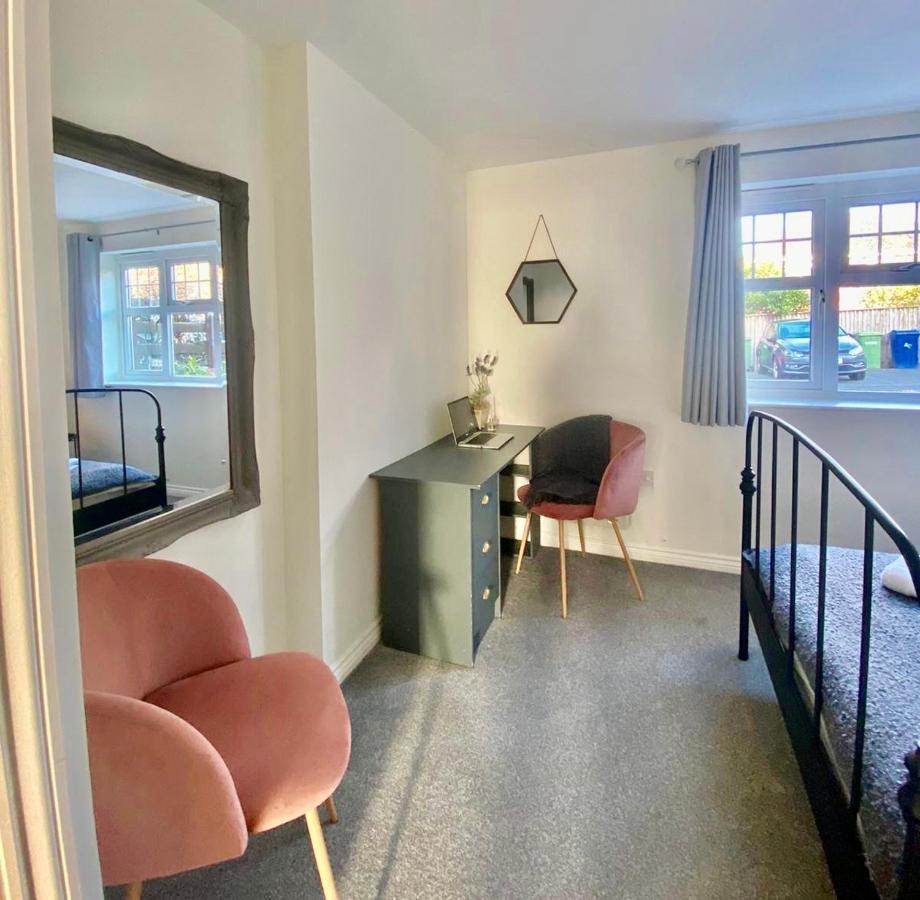 Apartamento Chase Heights Rugeley Exterior foto